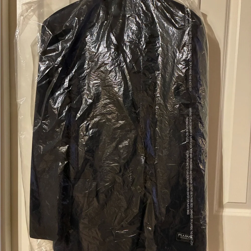 Jos. A. Bank Dark Grey Suit - Never Worn - New in bag with tags - Picture 12 of 13